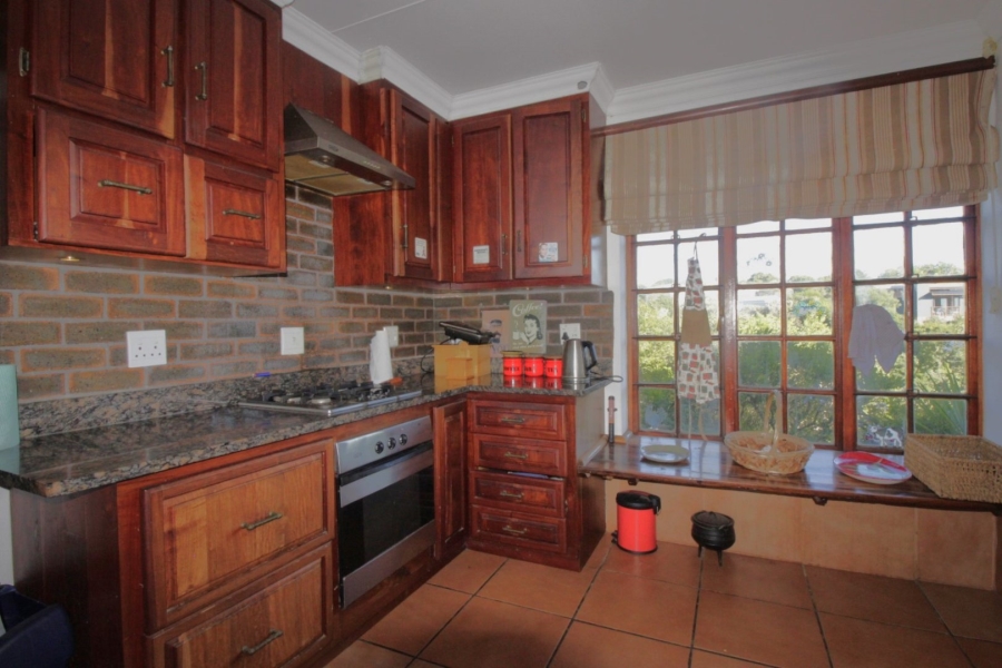 7 Bedroom Property for Sale in Noorsekloof Eastern Cape